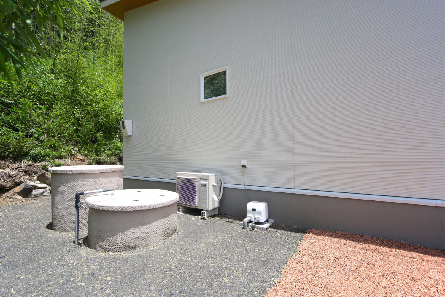 「猫」優先の家づくりだからこそ、空調設備と自然素材にこだわりました。【K様】