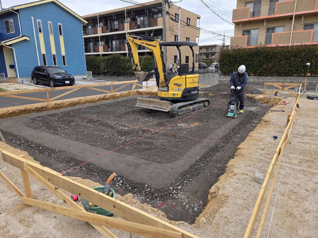 SHのお家が出来るまで　基礎編②基礎砕石～均しコン