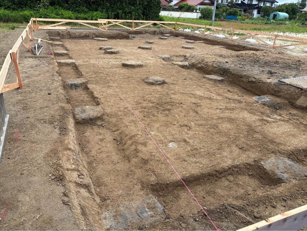 基礎砕石まで