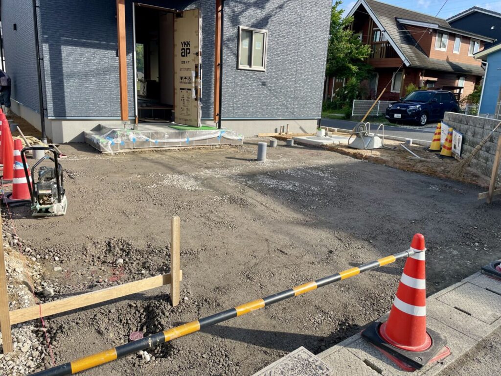 建物も外構も同時進行