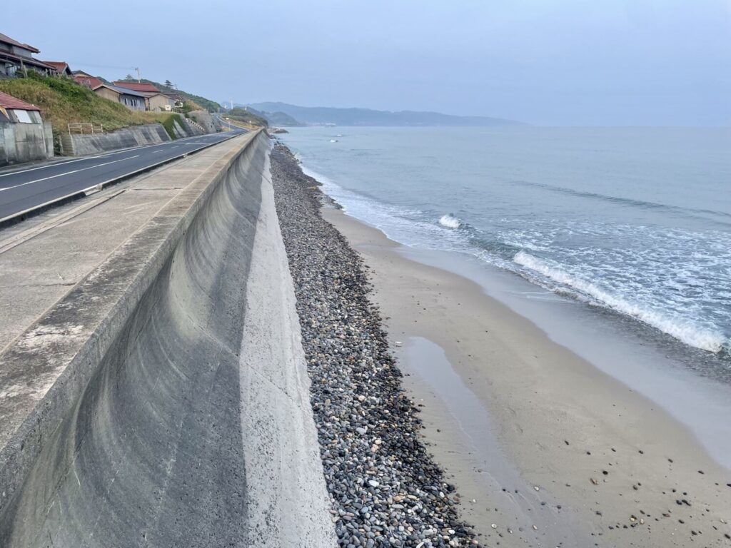 海岸清掃の跡