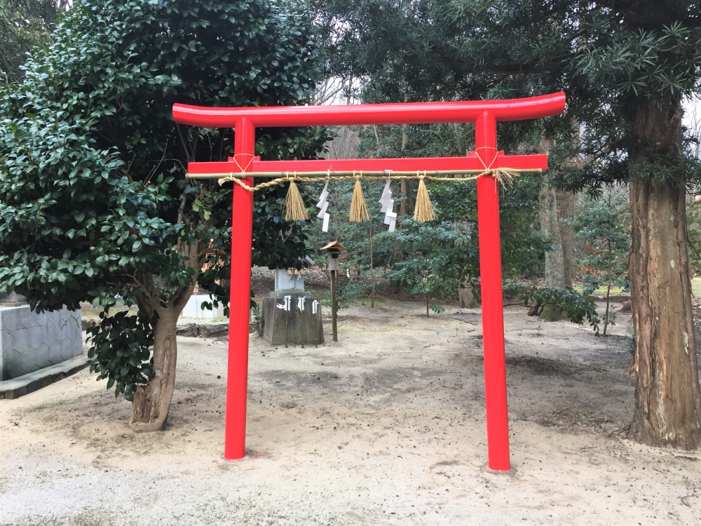 1みくが神社八幡様鳥居アフター.jpg